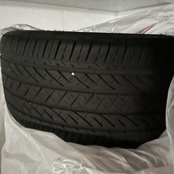 Used Bridgestone Tire Turanza EL440 235/40r 19 Tread 8-9/32