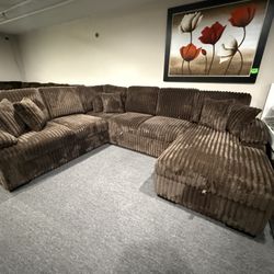Sectional With Pull Out Bed 