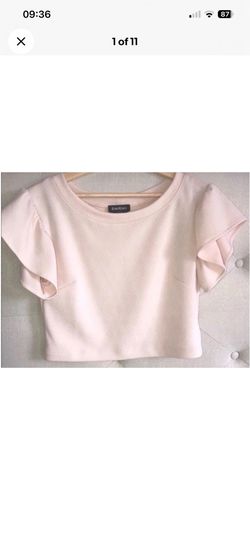 Bebe Soft Pink Flutter Shoulder Crop Top Size S Preworn A Bit See Through