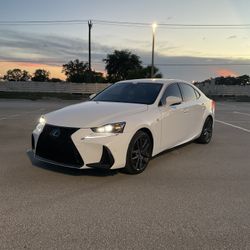 2020 Lexus IS300