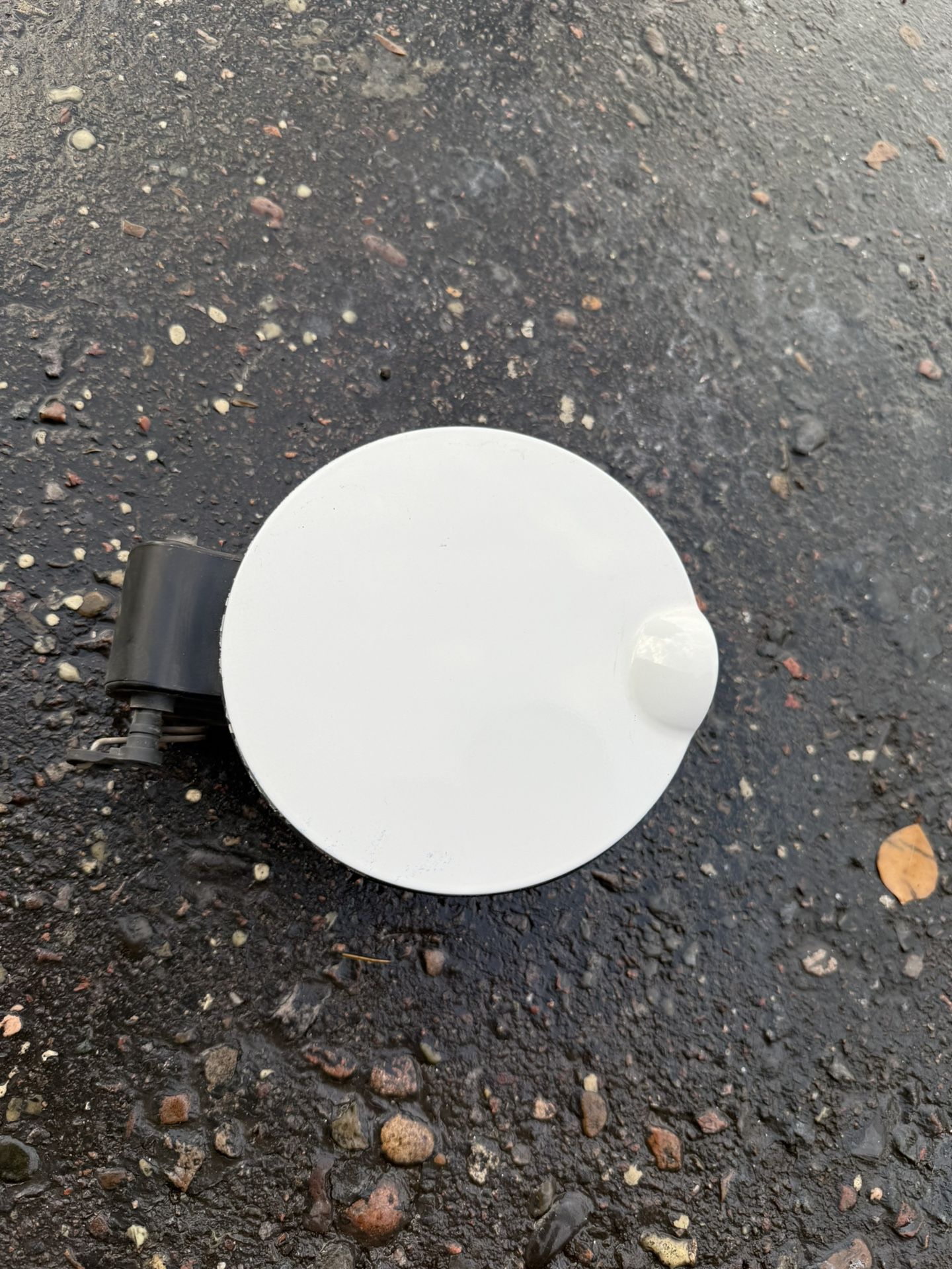 15 to 20 Ford F150 Fuel Gas Door Lid