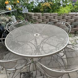 Vintage Wrought Iron Outdoor Patio Furniture Table Set! Very Heavy And Strong. Delivery Available For Extra Fee.