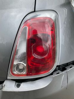 2012-2019 FIAT 500e rear Right passenger side tail light OEM USED