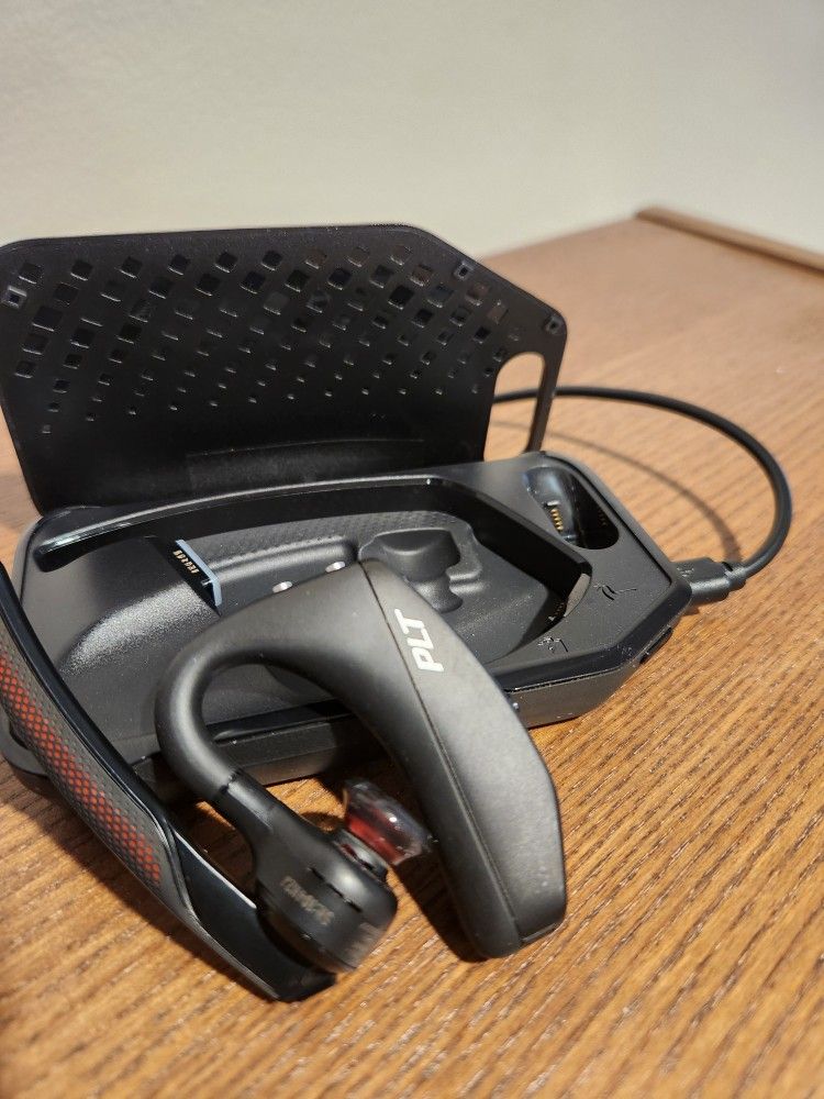 Plantronics Voyager 5200 Wireless Headset