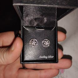 Bridge Diamond Earrings