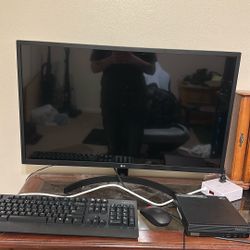 32 In 4k LG Monitor 