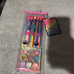 Makeup Brushes 