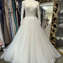 WEDDING DRESS 