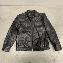 Black Vintage 90’s GUESS Faux Leather Banded Neck Jacket Size Men’s Large  Good pre-owned condition. There is a small separation in the seam in the ba