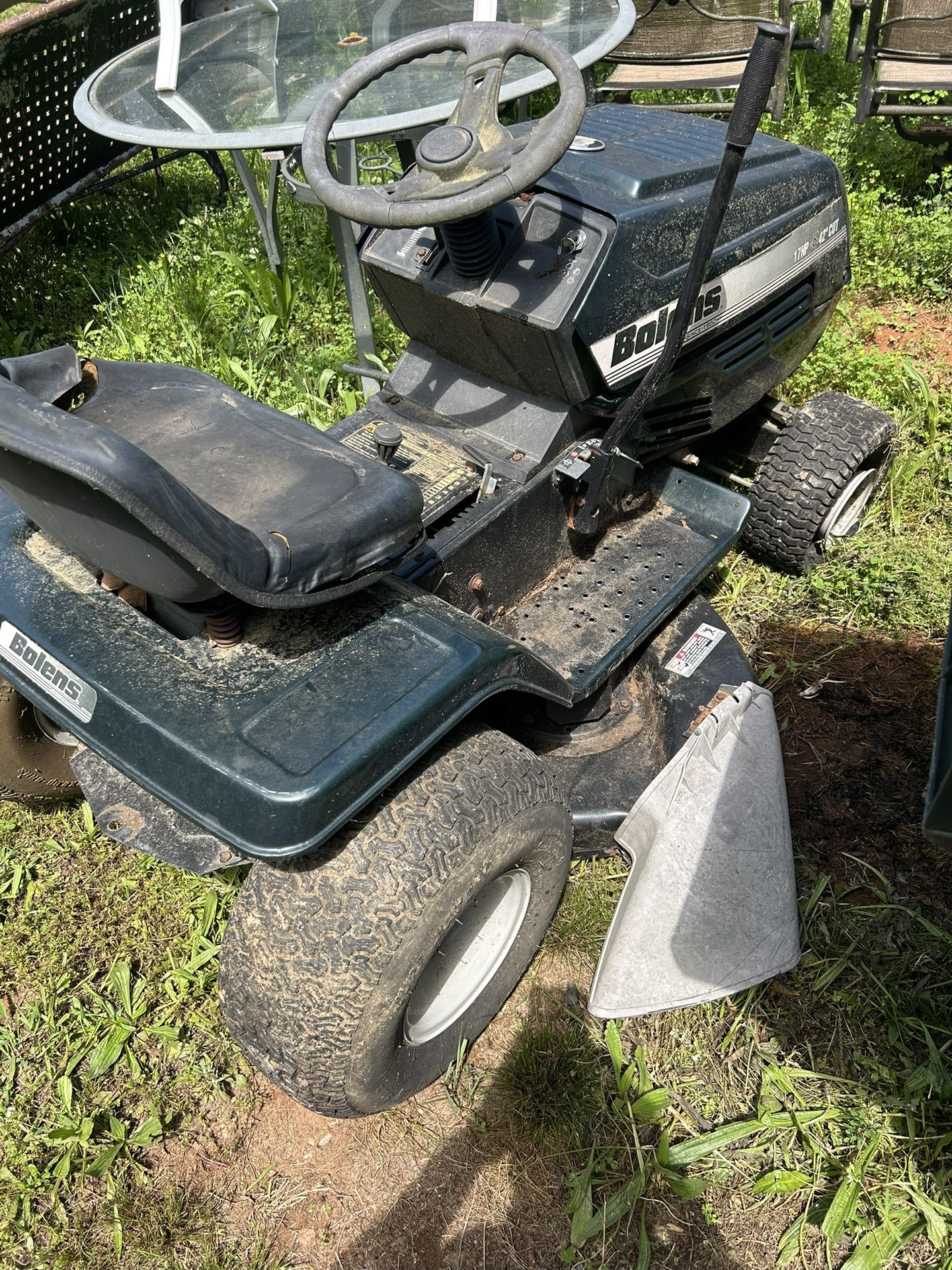 Bolens Riding Mower 17 HP - 42” Cut / Read Below ⬇️