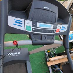 Weslo Treatmill  Cadence G 5.9