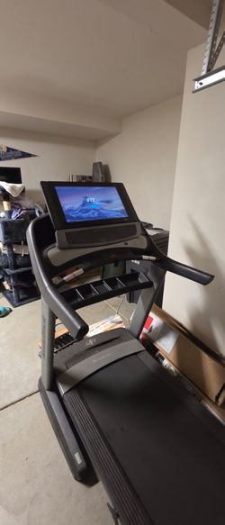 NordicTrack Commercial 2950