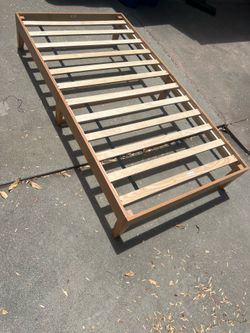 Amazon twin bed frame