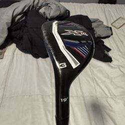 Callaway XR 3 Hybrid 19* Left Handed. Stiff flex