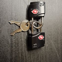 American Tourister TSA Lock 007