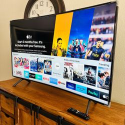 Samsung 55” Curved Smart TV HDR UHD 4k! Excellent Picture
