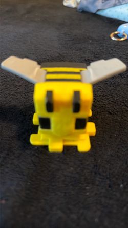 Minecraft bee