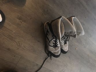 Everlast boxing boot 15$ 9.5 shoe size