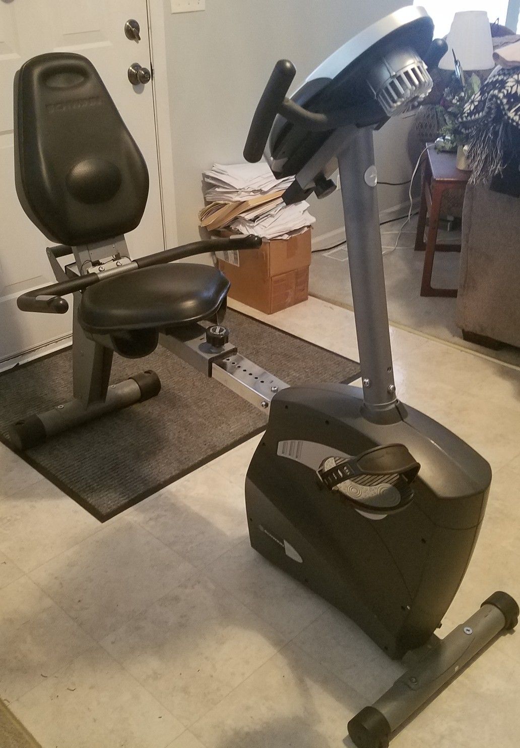 Schwinn 213 Digital Exercise Bike