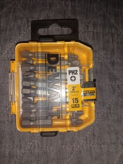 DEWALT MAXFIT Ultra PH2 Screwdriver Bit Set 15-Piece