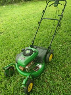 John Deere JS40 Self-Propelled Lawn Mower 190cc