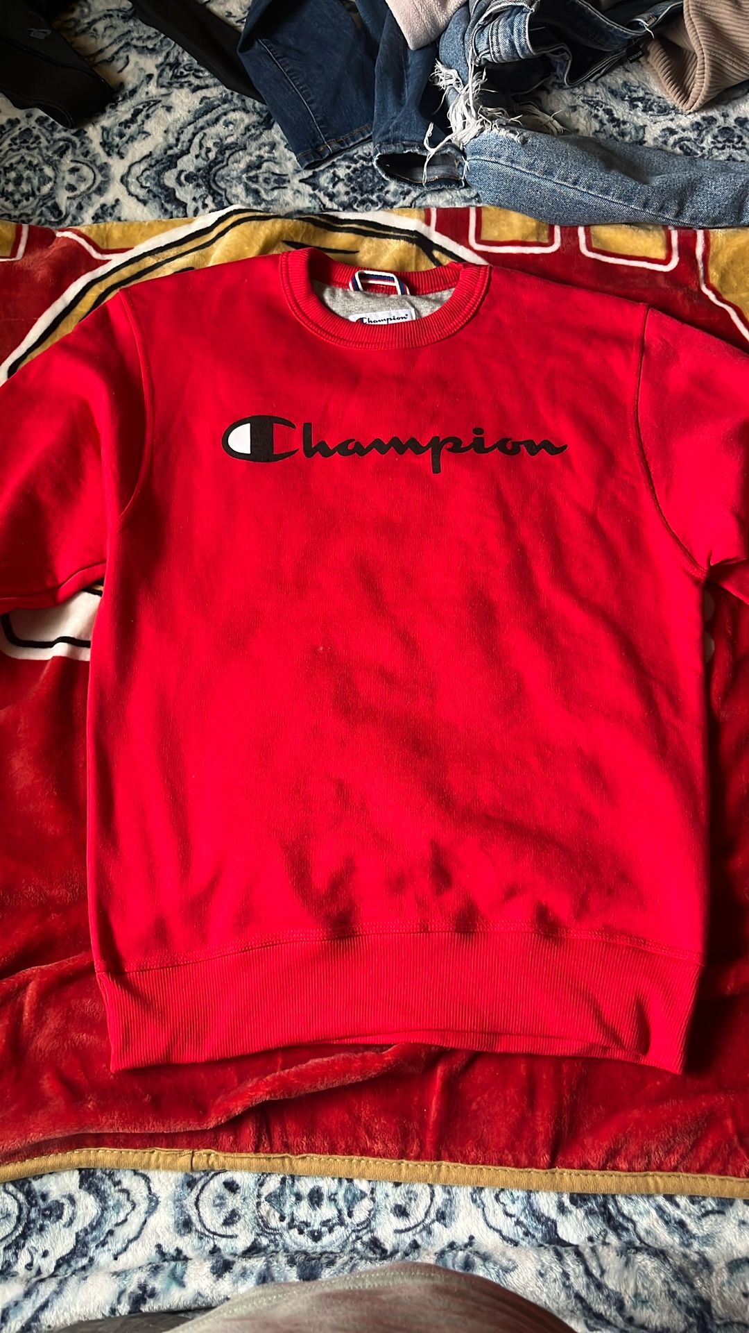 Champion Red Crewneck Long Sleeve Size Small