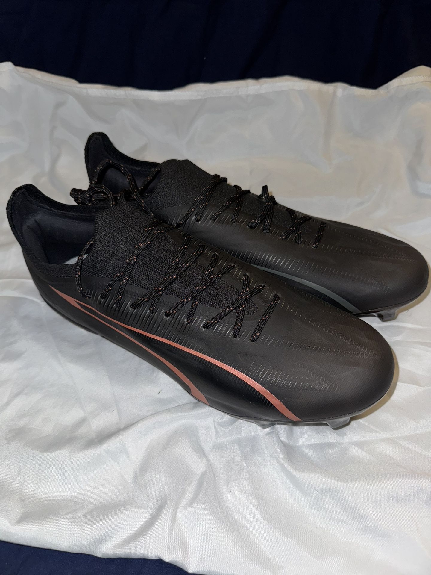 Puma Ultra Men’s Size 11.5