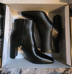 Nine West Black Faux Leather Studded Ankle Boots Block Heel size 7.5
