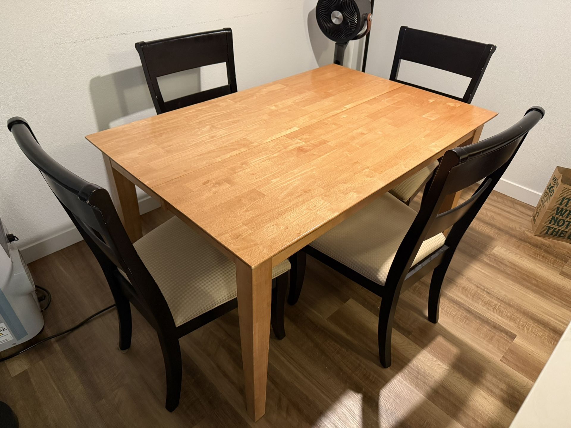 Dining Table & Chairs