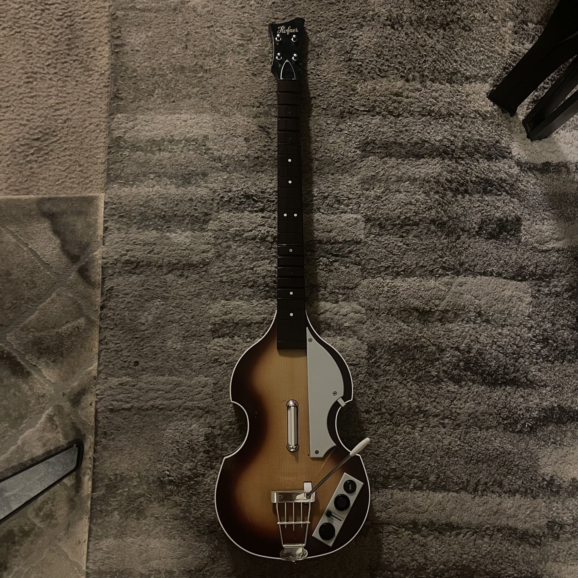 Beatles rock band guitar xbox 360 deals