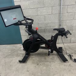 Peloton Bike+