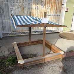 Free Solid Wood Sandbox (with Removable Shade Cover)