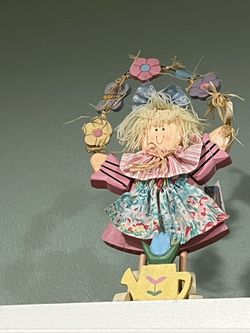 HAND MADE CUTE WOOD DOLL UNiQUE DESIGN NEW