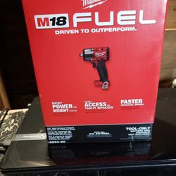 MILWAUKEE MID TORQUE HALF INCH FUEL IMPACT 
