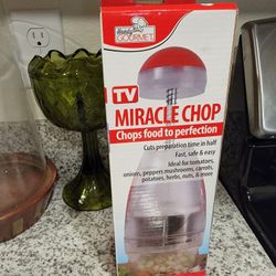 New In Box Food Chopper Radio Watch Coffee Mugs