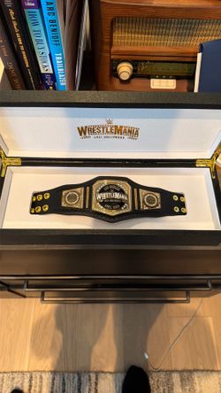 Wrestlemania Goes Hollywood Mini Belt
