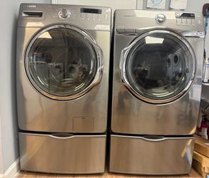 Samsung washer and Dryer Set
