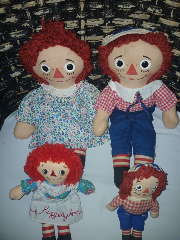 Vintage Raggedy Ann & Andy Dolls (4)