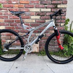 Specialized Stumpjumper FSR XC Full Suspension MTB w / Manitou Front Suspension (LG)