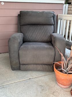 Love Seats and Reclyner