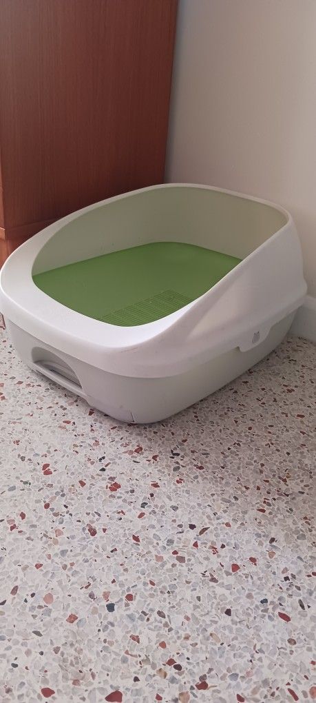 Cat Litter For Pebble Plastic With Drawer And Linen