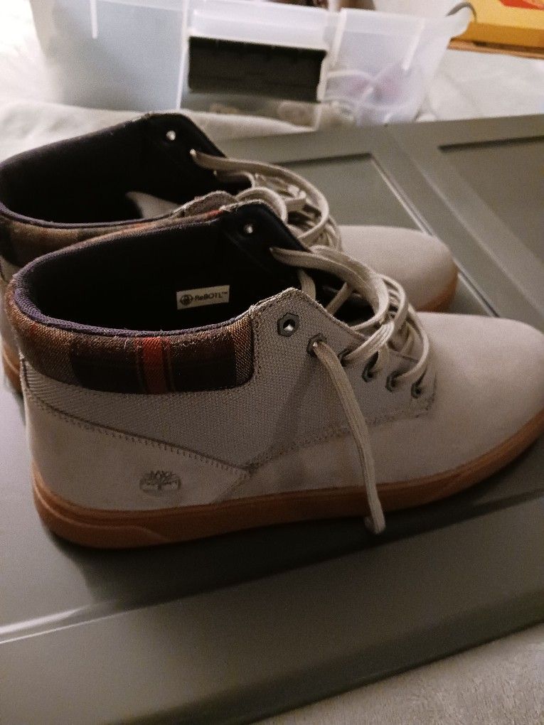 New Size 13 Timberland Boot Grey