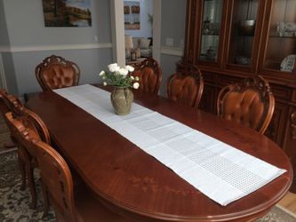 Dinner table with 14 chairs