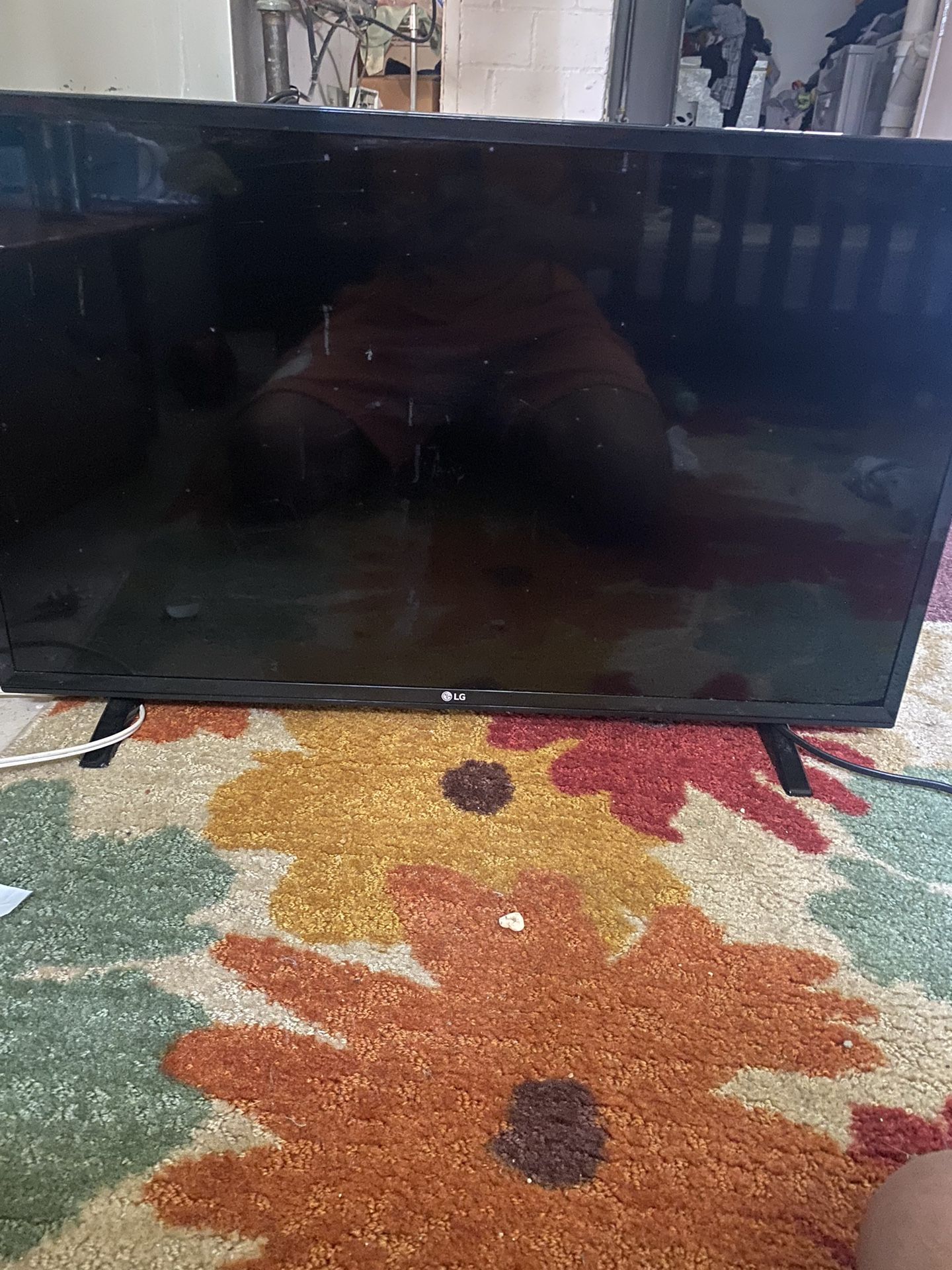 Lg 32 In Flat Screen