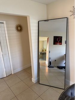 espejo grande (large mirror)