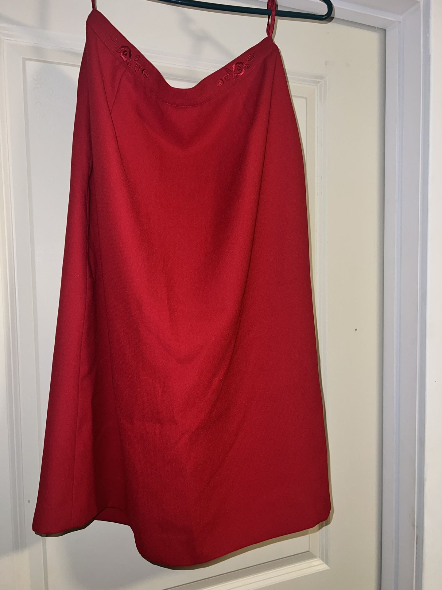 Ladies Size 4 Petite Pencil Skirt