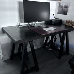 City Furniture Modern Desk / Table 