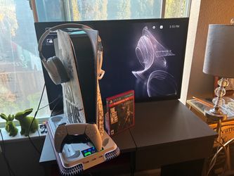 Premium PS5 Last of Us Bundle $470 FIRM