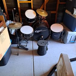Groove Percussion Six Piece Drum Set