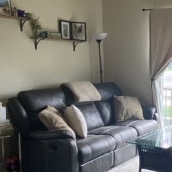 Reclining sofa 